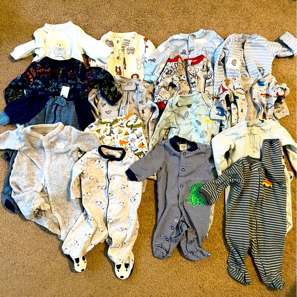 Newborn baby Boy onesies LOT (16)